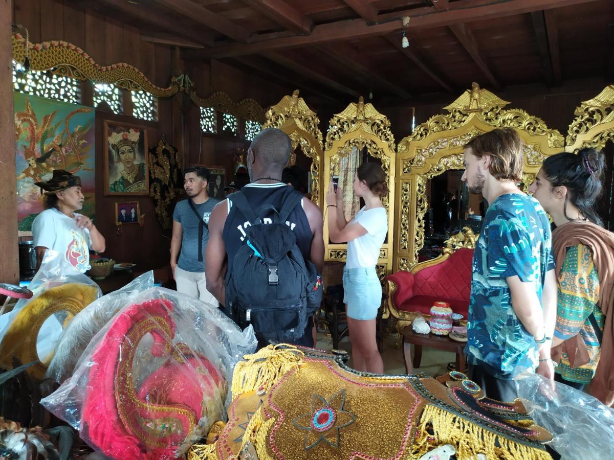 マラン Griya Backpacker Pak Yon Bed & Breakfast エクステリア 写真